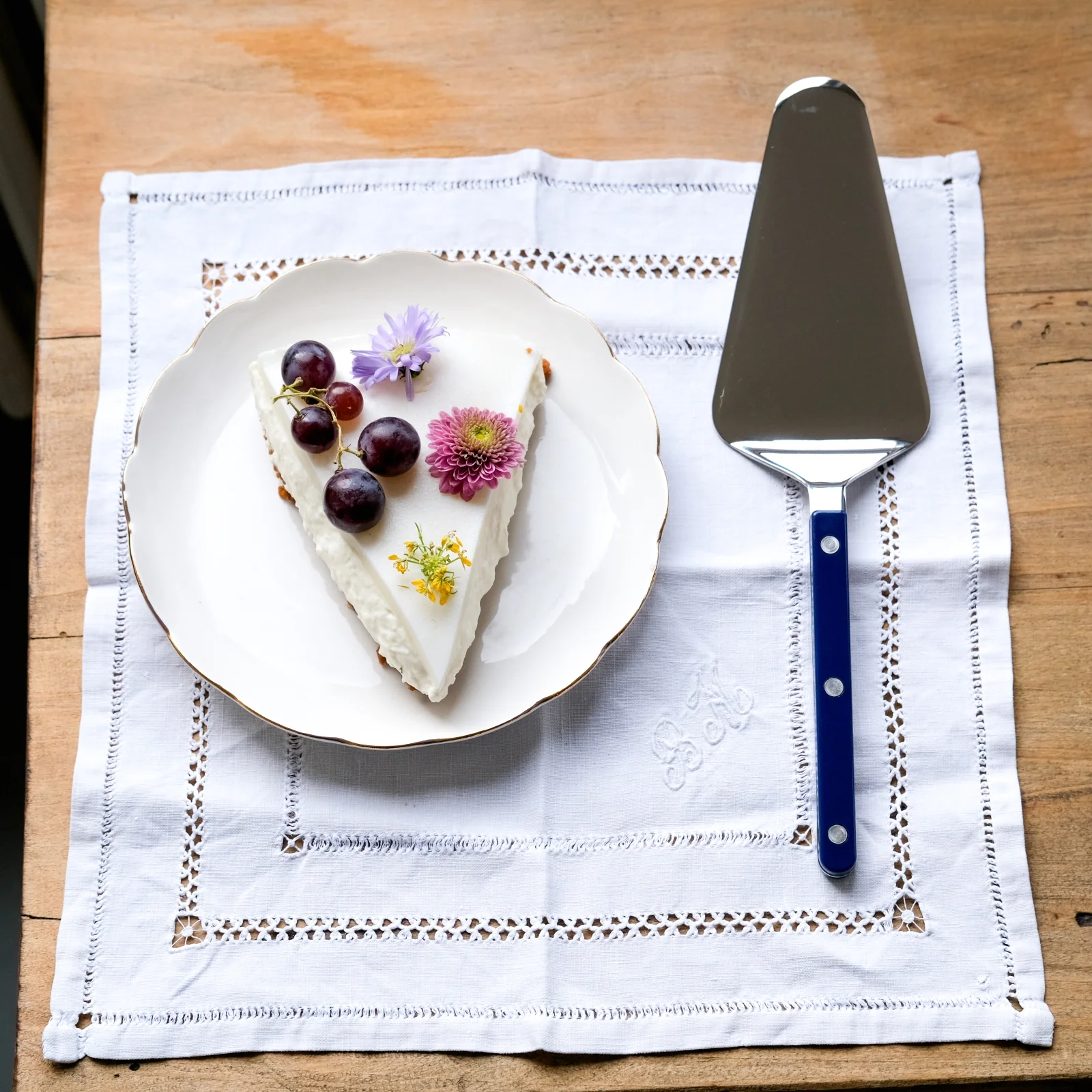 Bistrot Uni, Bleu marine - Coffret de 2 pelles à tarte - Image 2